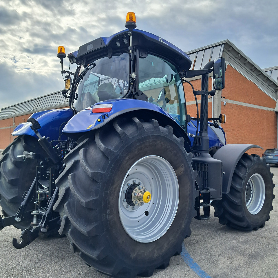 NEW HOLLAND T7 270 - Tracteur agricole: photos 5 NEW HOLLAND T7 270 - Tracteur agricole: photos 5