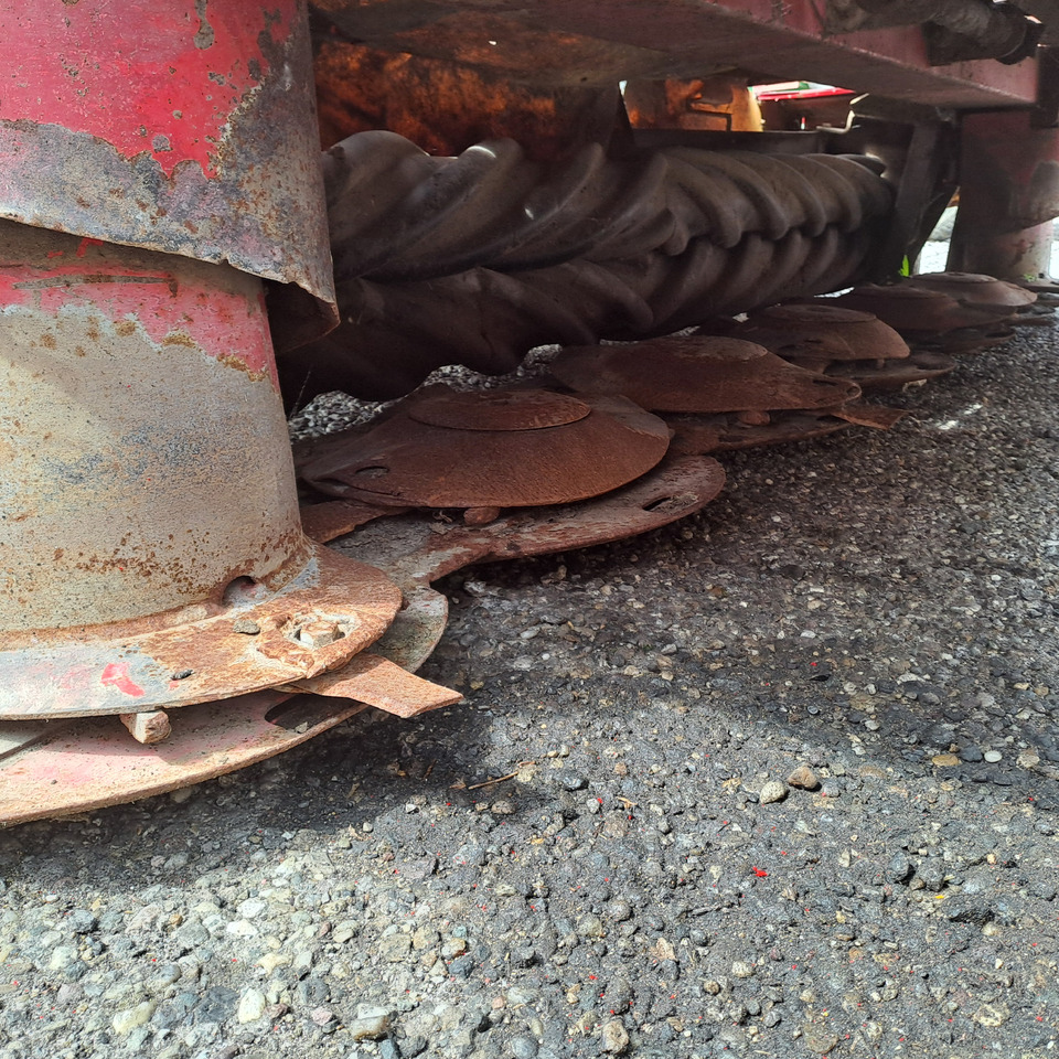 POTTINGER NOVA CAT ALPHA MOTION 306 - Faucheuse: photos 4 POTTINGER NOVA CAT ALPHA MOTION 306 - Faucheuse: photos 4