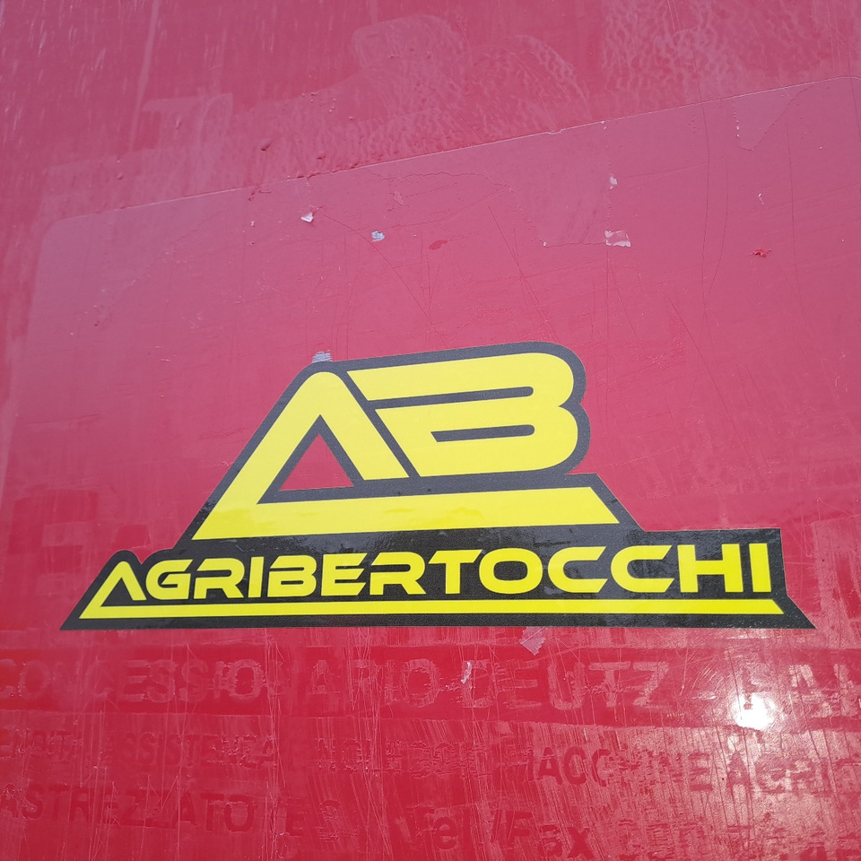 ROTOPRESSA FERABOLI 265 HTC - Presse à balles rondes: photos 4 ROTOPRESSA FERABOLI 265 HTC - Presse à balles rondes: photos 4