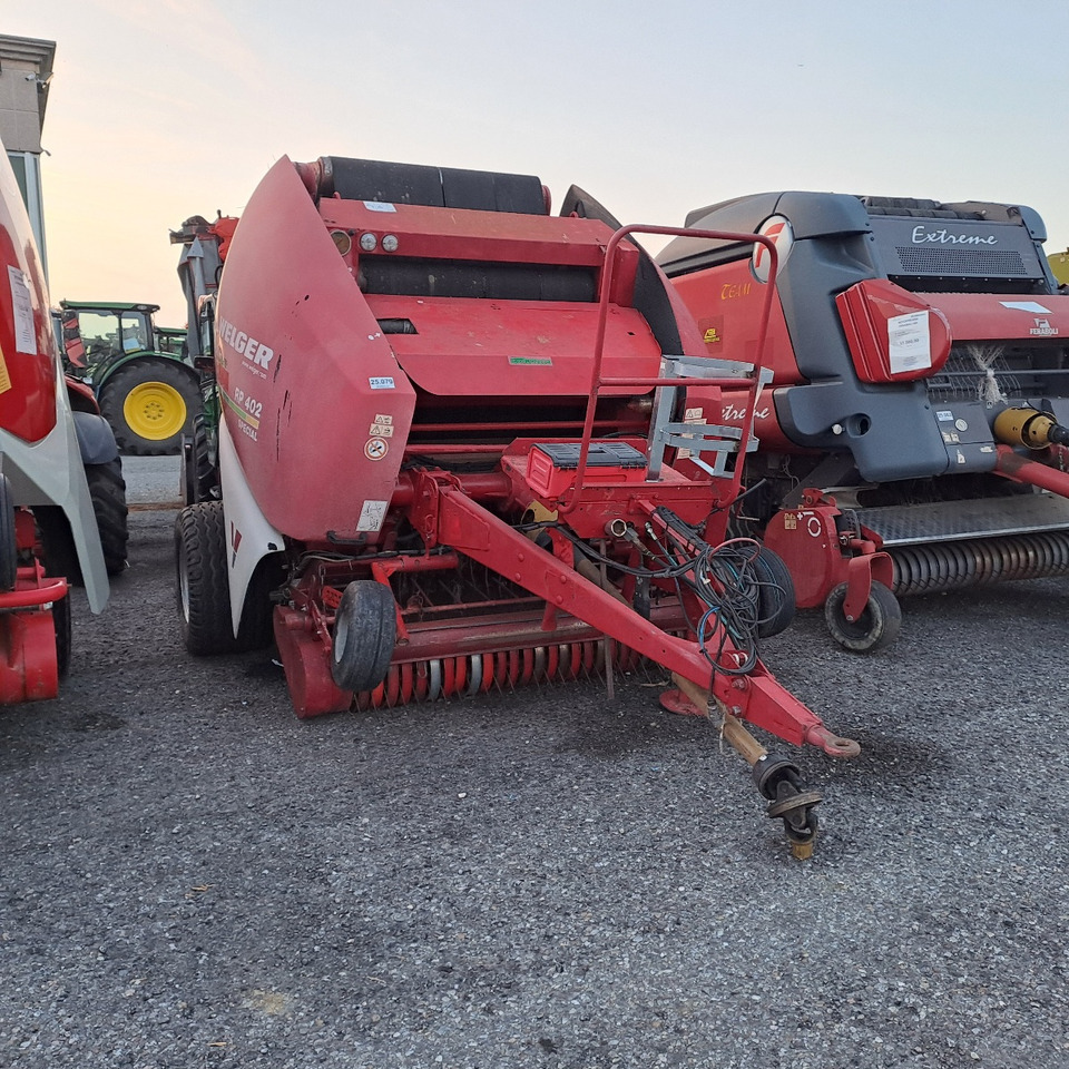 ROTOPRESSA LELY WELGER RP 402 SPECIAL - Presse à balles rondes: photos 1 ROTOPRESSA LELY WELGER RP 402 SPECIAL - Presse à balles rondes: photos 1