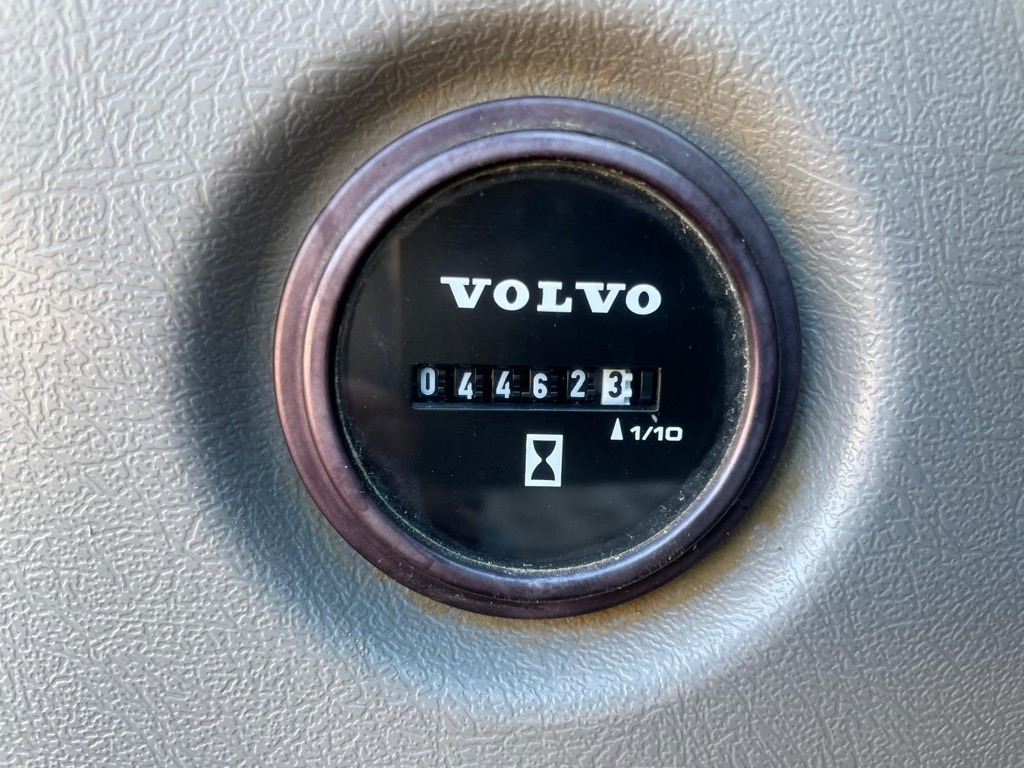 Mini pelle Volvo ECR 88 D Pro: photos 11 Mini pelle Volvo ECR 88 D Pro: photos 11