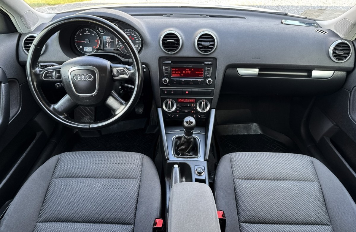 Audi A3 1.6 TDI 105KM Bezwypadkowy potwierdzony przebieg AUTO BARDZO ZADBANE - Voiture: photos 5 Audi A3 1.6 TDI 105KM Bezwypadkowy potwierdzony przebieg AUTO BARDZO ZADBANE - Voiture: photos 5