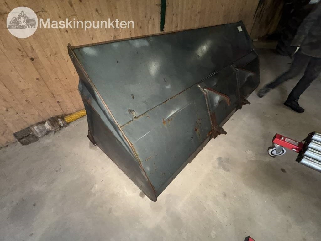 Ålö Universal skopa - Godet pour Engins de chantier: photos 3 Ålö Universal skopa - Godet pour Engins de chantier: photos 3