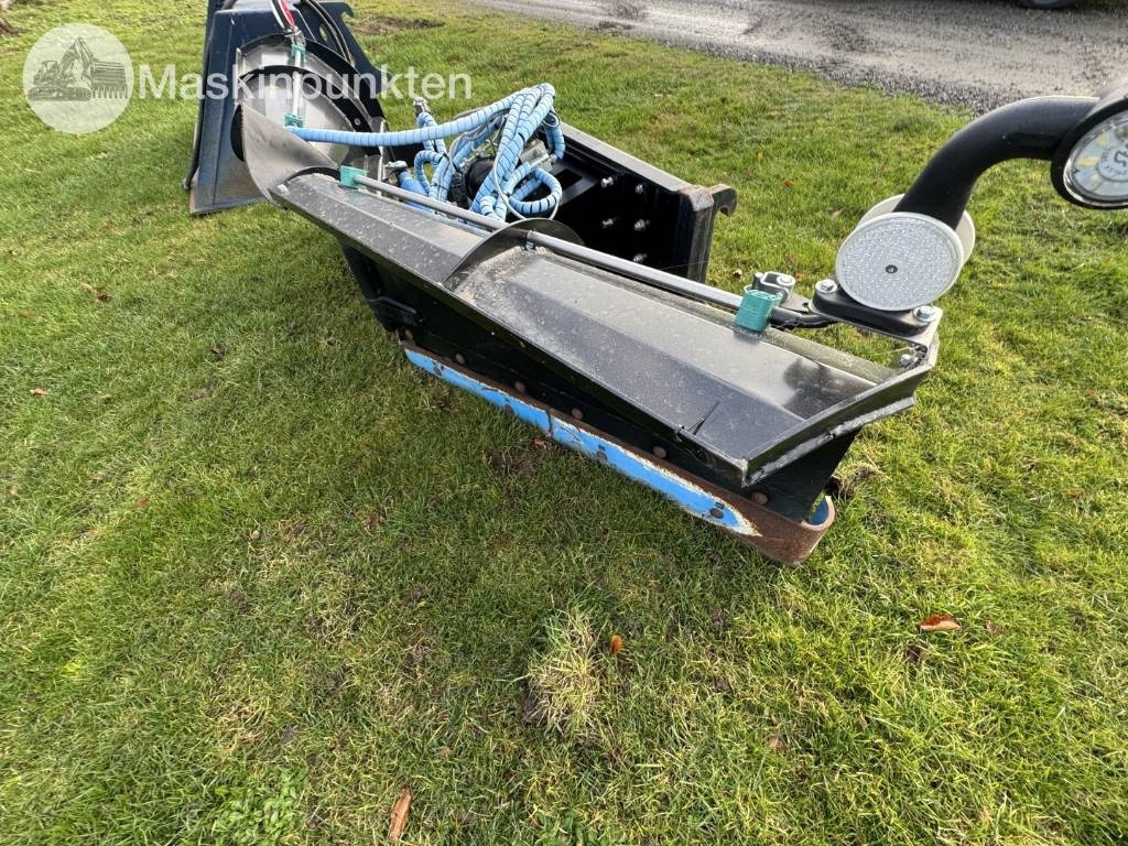 SE Equipment Sweden & Drivex snöplog och sandspridare - Autre matériel: photos 1 SE Equipment Sweden & Drivex snöplog och sandspridare - Autre matériel: photos 1