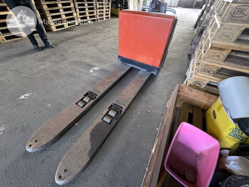 BT LPE 200 - Transpalette: photos 1 BT LPE 200 - Transpalette: photos 1