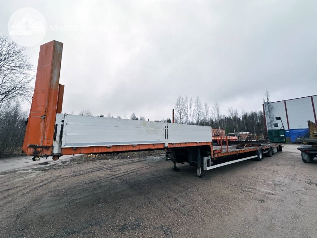 Briab Jumbotrailer - Semi-remorque surbaissé: photos 1 Briab Jumbotrailer - Semi-remorque surbaissé: photos 1