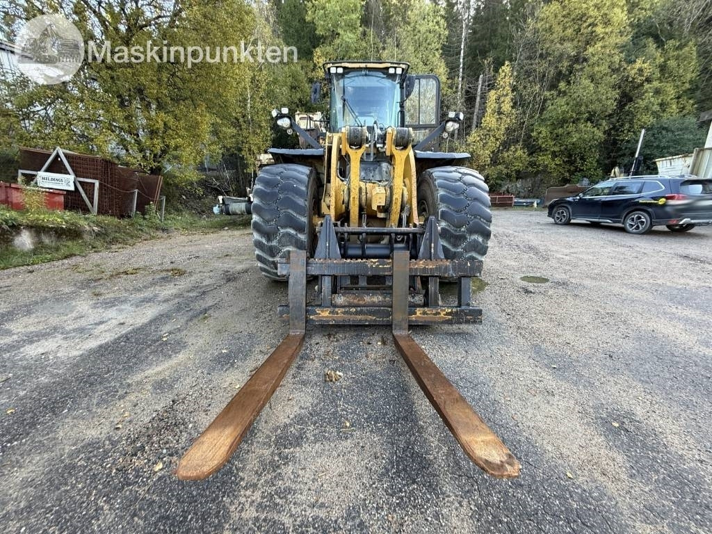 CAT 980 - Chargeuse sur pneus: photos 2 CAT 980 - Chargeuse sur pneus: photos 2