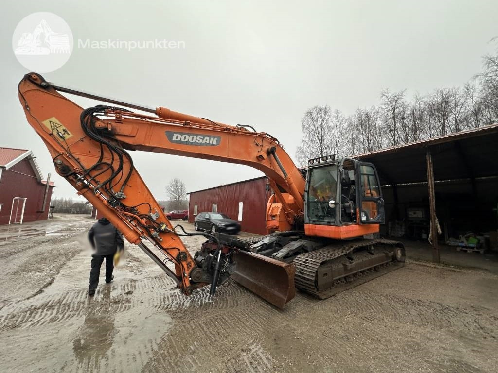 Doosan DX 235 LCR - Pelle sur chenille: photos 3 Doosan DX 235 LCR - Pelle sur chenille: photos 3