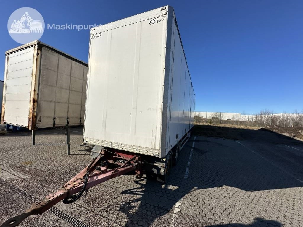 Ekeri L/L-4  - Remorque fourgon: photos 5 Ekeri L/L-4  - Remorque fourgon: photos 5