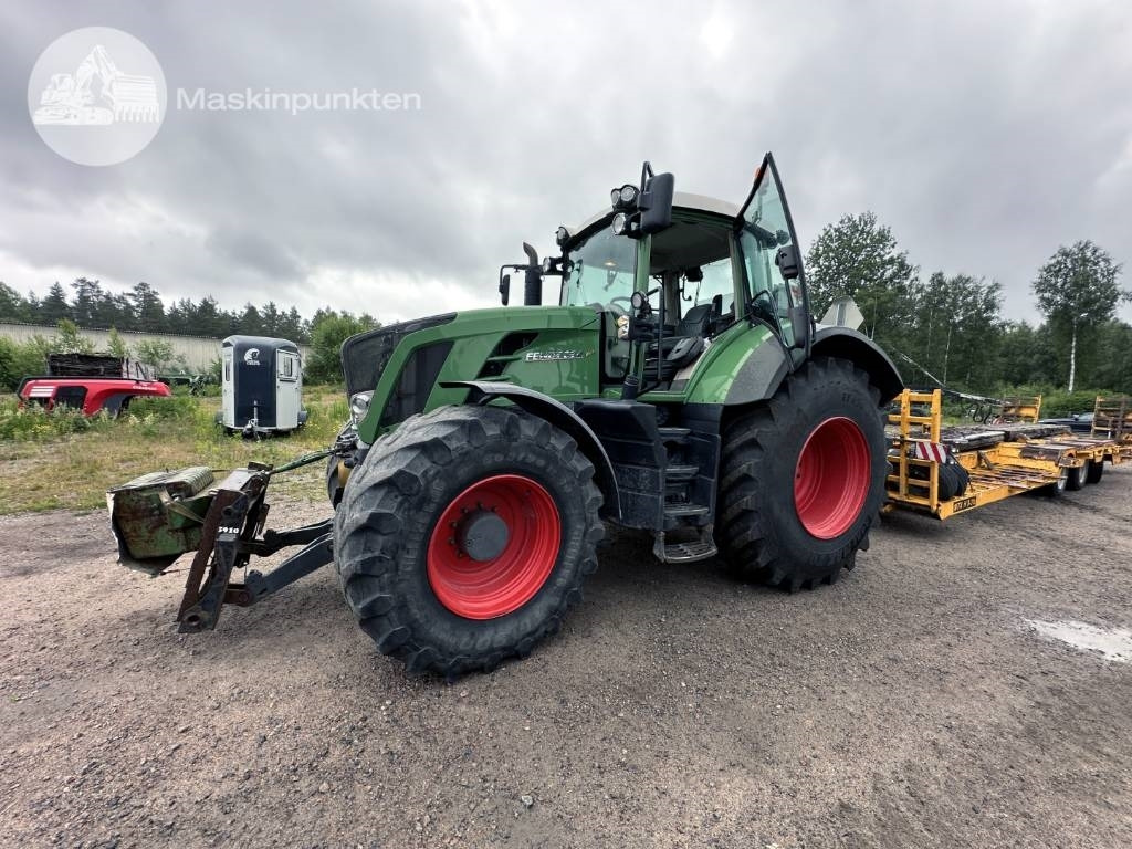 Fendt 824 Vario - Tracteur agricole: photos 1 Fendt 824 Vario - Tracteur agricole: photos 1