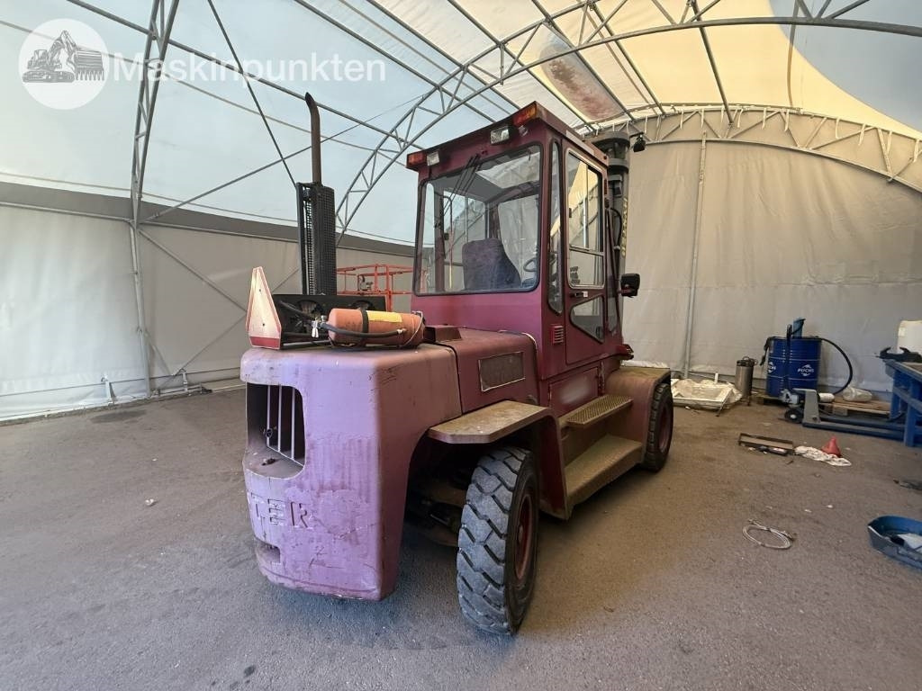 Hyster H 7.00 XL - Chariot élévateur diesel: photos 5 Hyster H 7.00 XL - Chariot élévateur diesel: photos 5