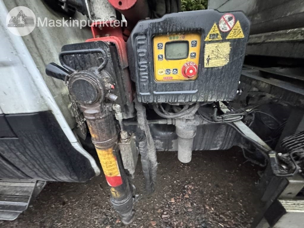 Camion grue Iveco Daily 70C17H med Fassi F40 kran: photos 39