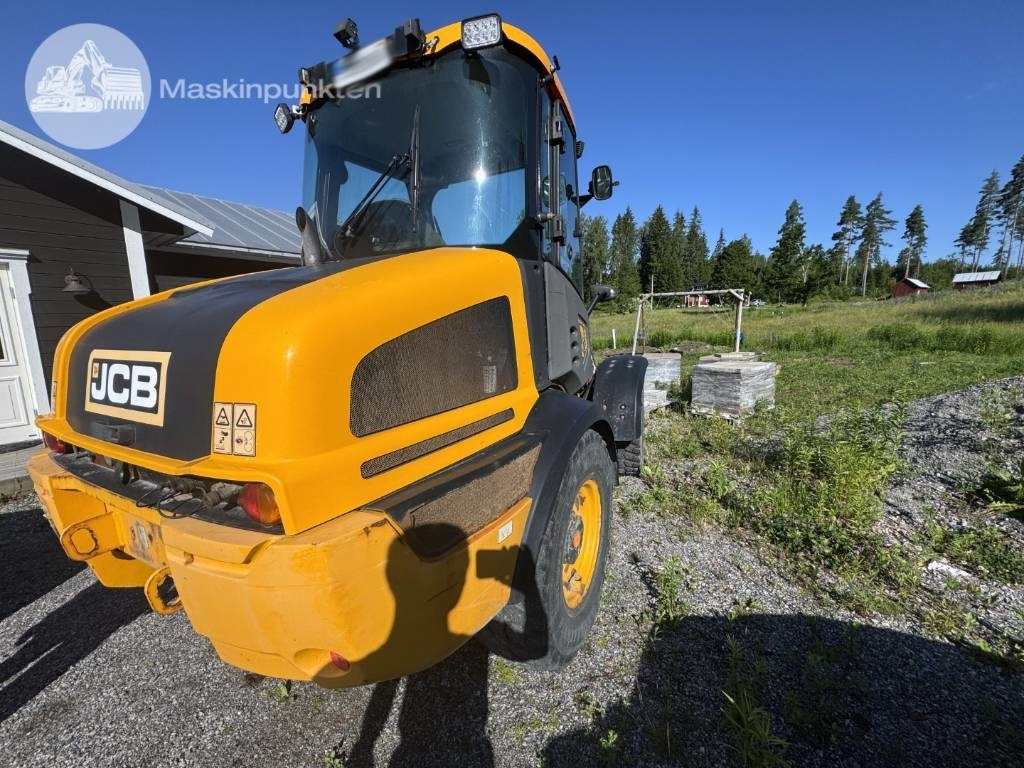 JCB 413 K - Chargeuse sur pneus: photos 3 JCB 413 K - Chargeuse sur pneus: photos 3