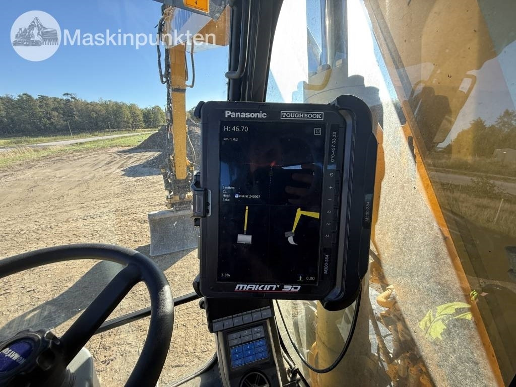 Pelle sur pneus Komatsu PW 160: photos 45
