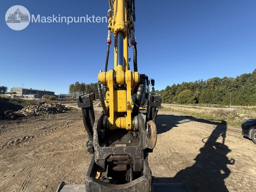 Pelle sur pneus Komatsu PW 160: photos 35
