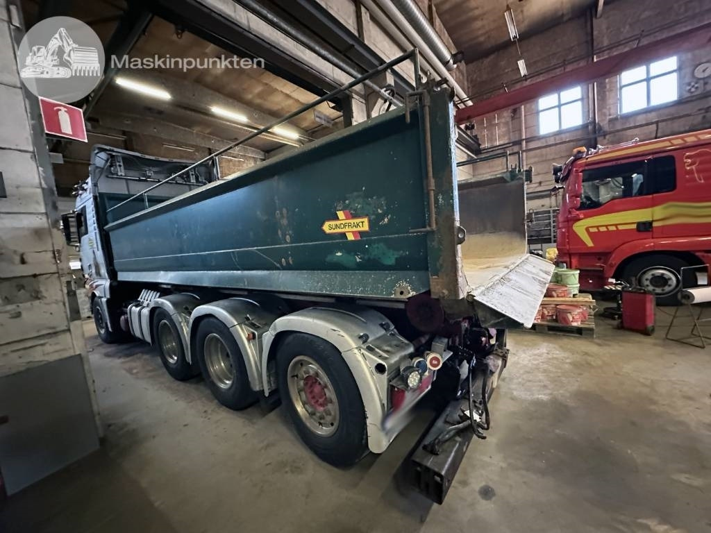 MAN TGX 35.540  - Camion ampliroll: photos 5 MAN TGX 35.540  - Camion ampliroll: photos 5