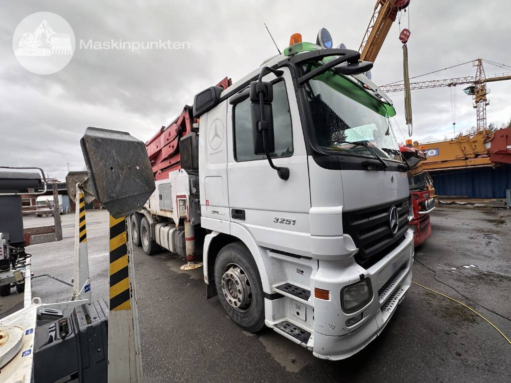 Mercedes-Benz 2651 L 8X4 Junjin jxzr42-5.16hp - Camion malaxeur: photos 1 Mercedes-Benz 2651 L 8X4 Junjin jxzr42-5.16hp - Camion malaxeur: photos 1