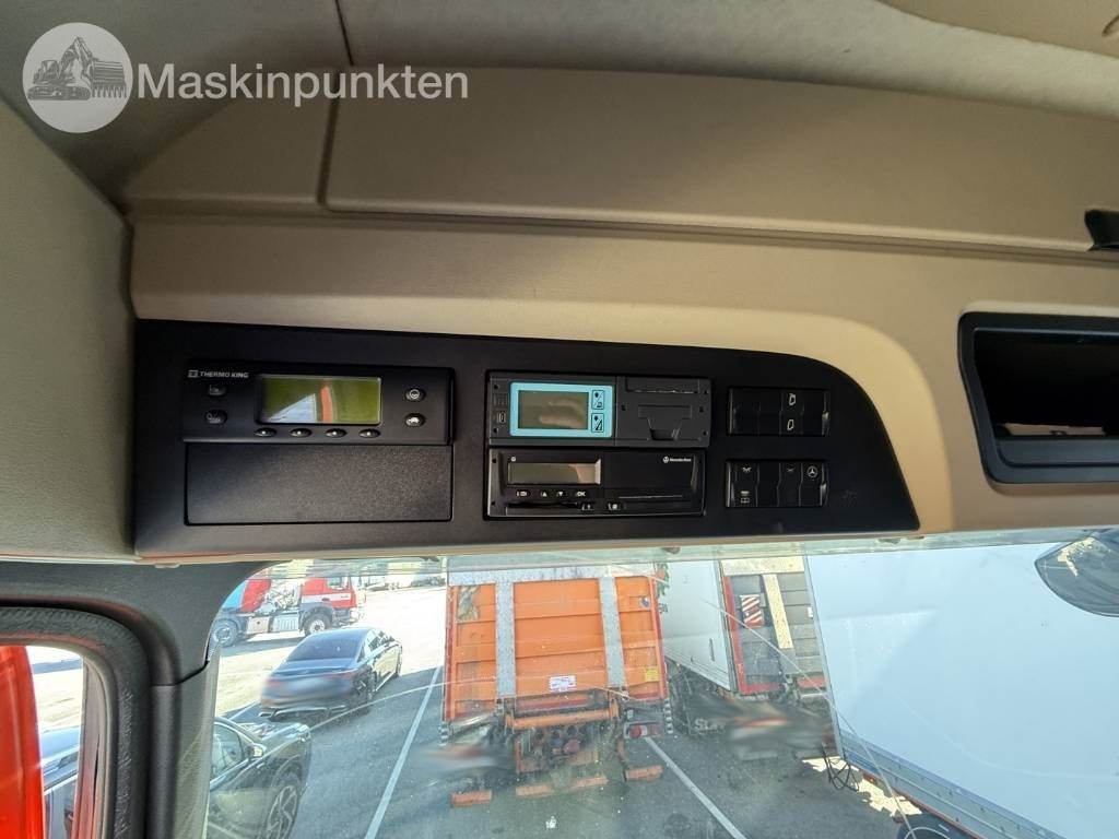 Camion frigorifique Mercedes-Benz Actros 2551: photos 23 Camion frigorifique Mercedes-Benz Actros 2551: photos 23