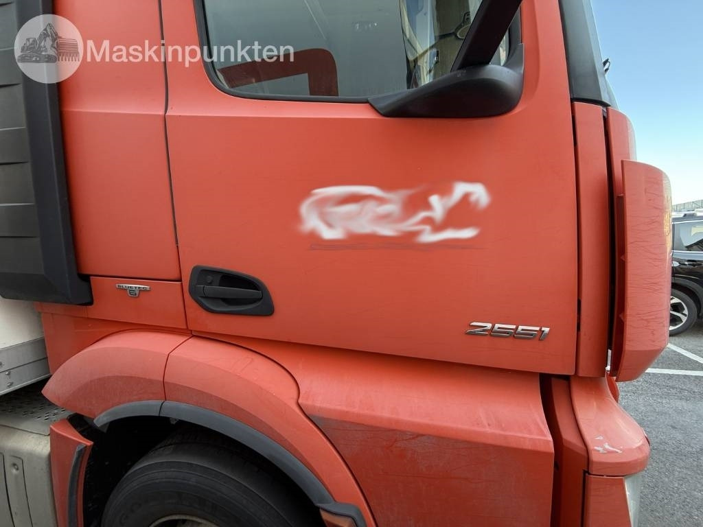 Camion frigorifique Mercedes-Benz Actros 2551: photos 39 Camion frigorifique Mercedes-Benz Actros 2551: photos 39