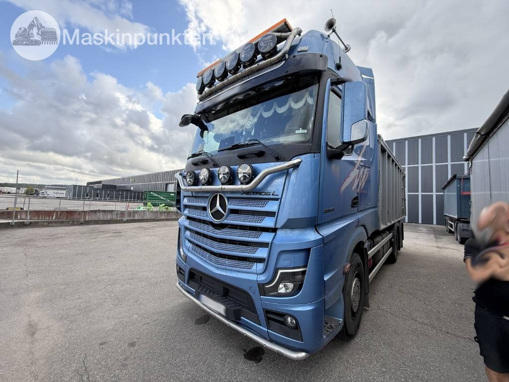 Mercedes-Benz Actros 2853 L - Camion benne: photos 1 Mercedes-Benz Actros 2853 L - Camion benne: photos 1