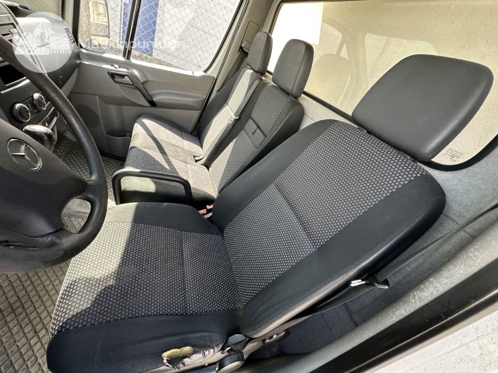 Fourgon grand volume Mercedes-Benz Sprinter 315 CDI: photos 18