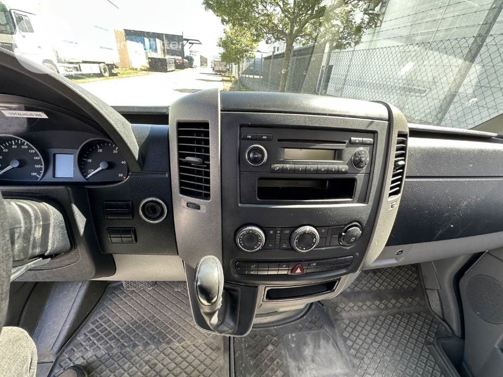Fourgon grand volume Mercedes-Benz Sprinter 315 CDI: photos 23