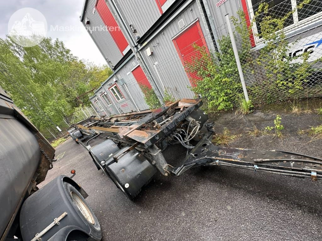 Mjölbysläpet VFP4-12,5-3 - Remorque ampliroll/ Multibenne: photos 2 Mjölbysläpet VFP4-12,5-3 - Remorque ampliroll/ Multibenne: photos 2