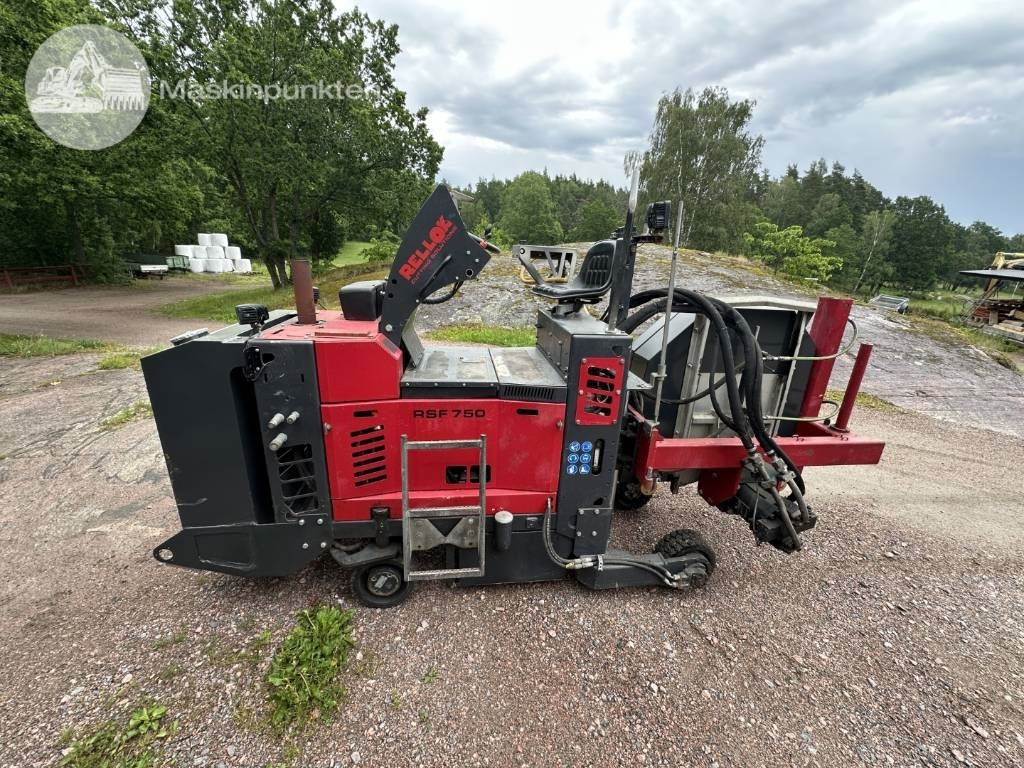 Rellock RSF 750 - Trancheuse: photos 1 Rellock RSF 750 - Trancheuse: photos 1