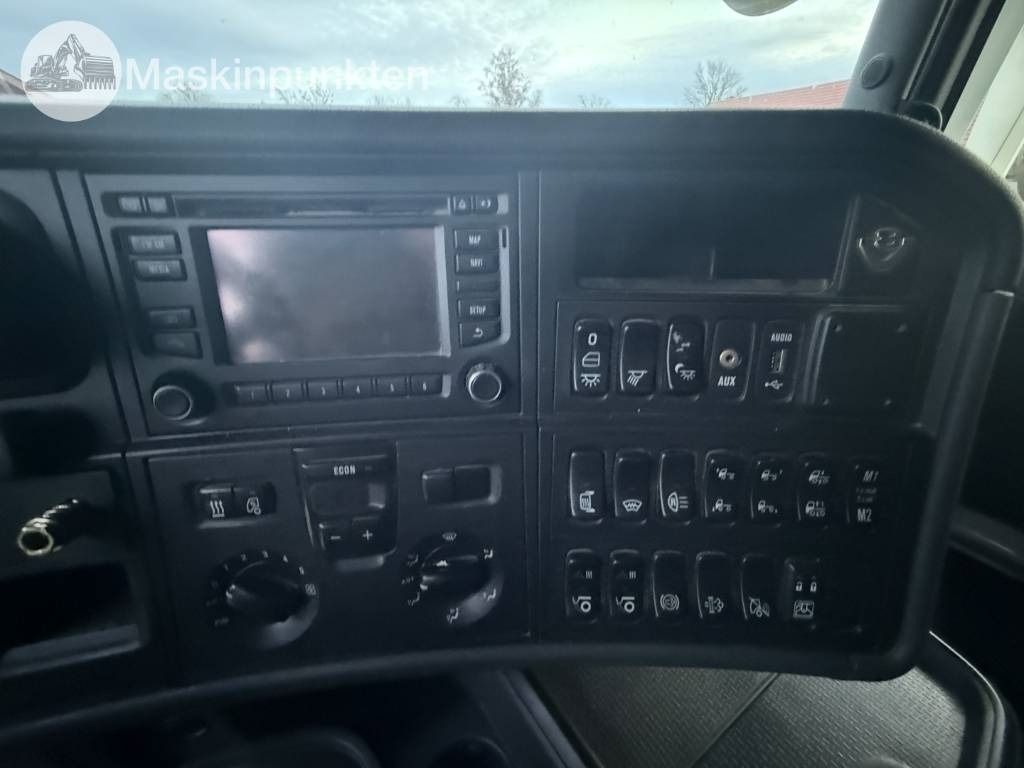 Camion fourgon Scania R 580: photos 48