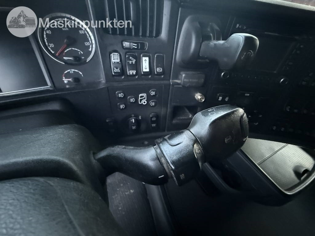 Camion fourgon Scania R 580: photos 49