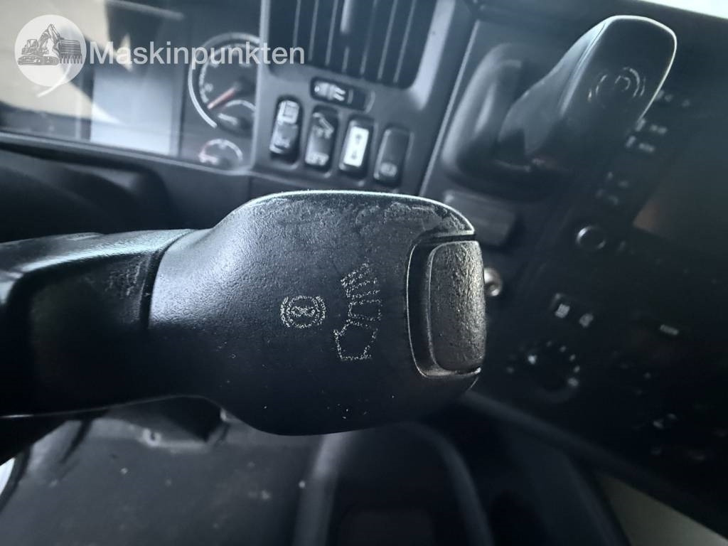 Camion fourgon Scania R 580: photos 50