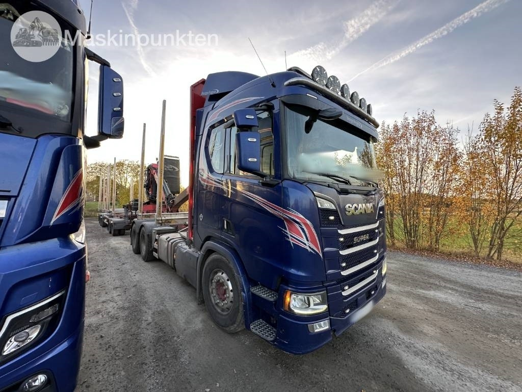Scania R 580 timmerbil med kran - Camion grumier: photos 3 Scania R 580 timmerbil med kran - Camion grumier: photos 3