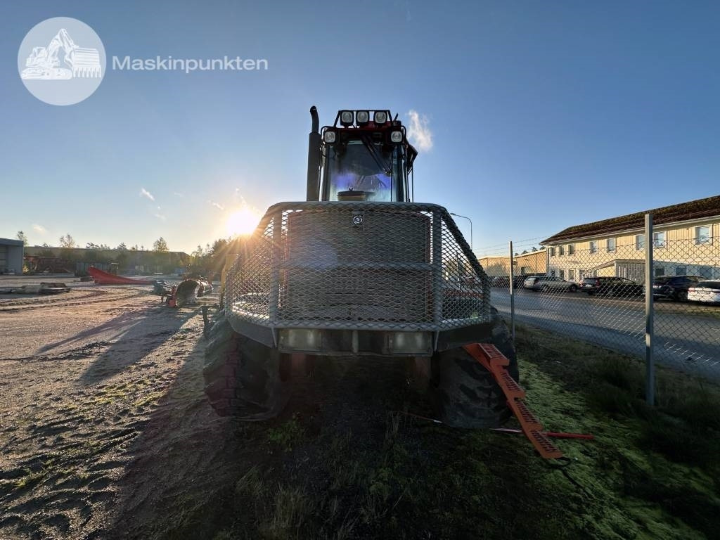 Valmet 890.3 - Porteur: photos 2 Valmet 890.3 - Porteur: photos 2