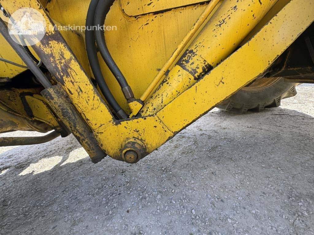 Chargeuse sur pneus Volvo BM 840: photos 24
