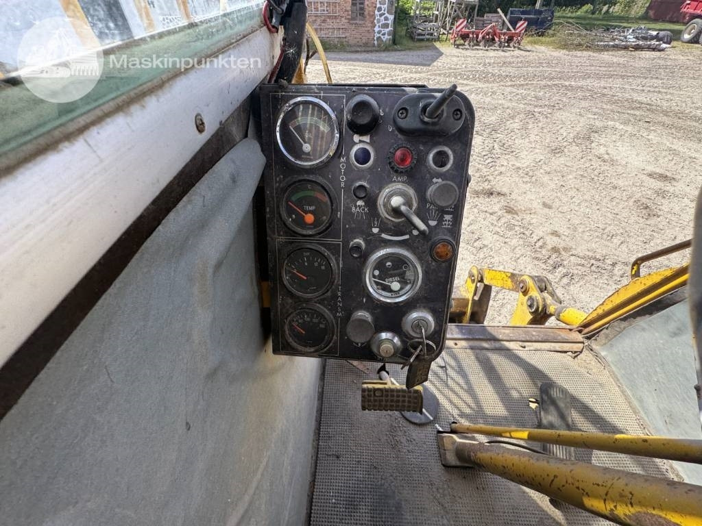 Chargeuse sur pneus Volvo BM 840: photos 50