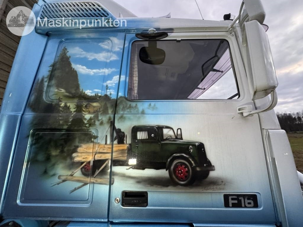 Camion grumier Volvo F 16: photos 36 Camion grumier Volvo F 16: photos 36