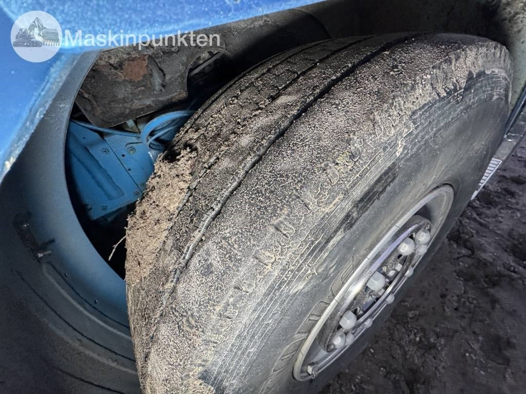 Camion grumier Volvo F 16: photos 34 Camion grumier Volvo F 16: photos 34