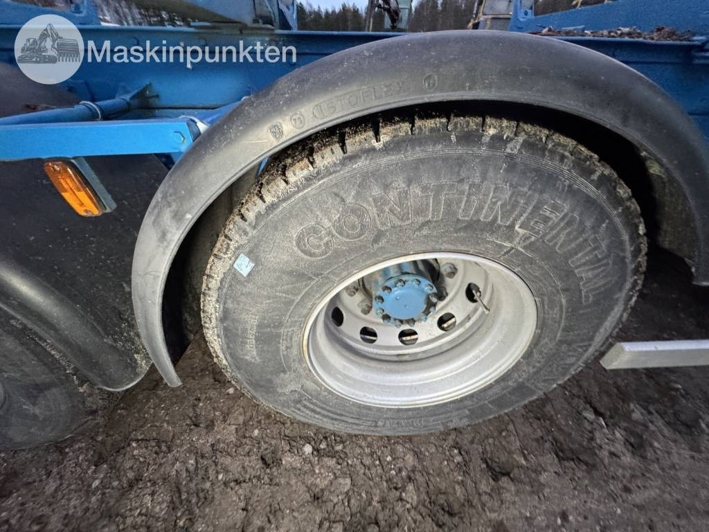 Camion grumier Volvo F 16: photos 30 Camion grumier Volvo F 16: photos 30