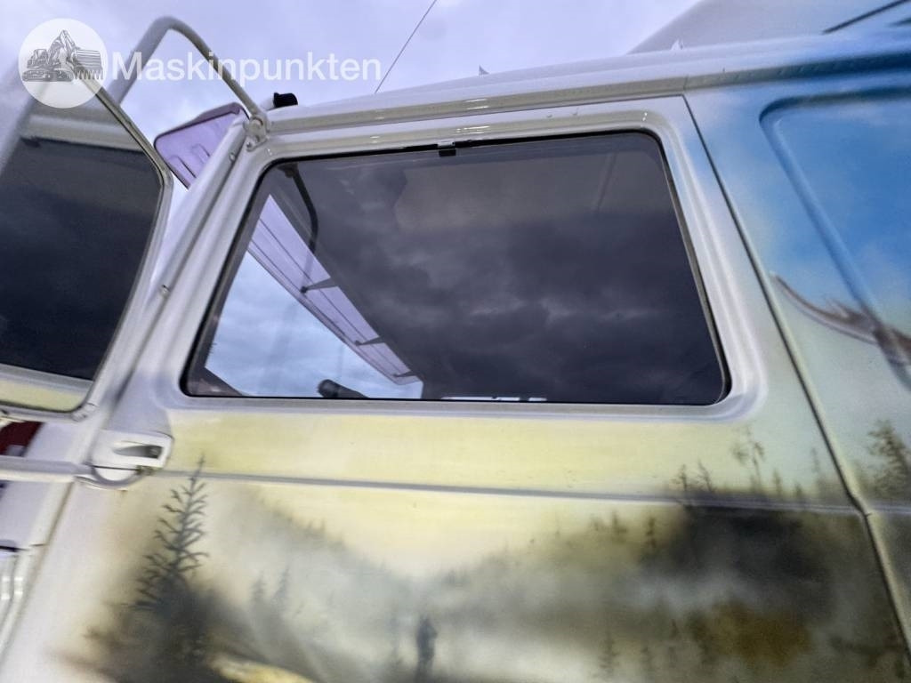 Camion grumier Volvo F 16: photos 39 Camion grumier Volvo F 16: photos 39