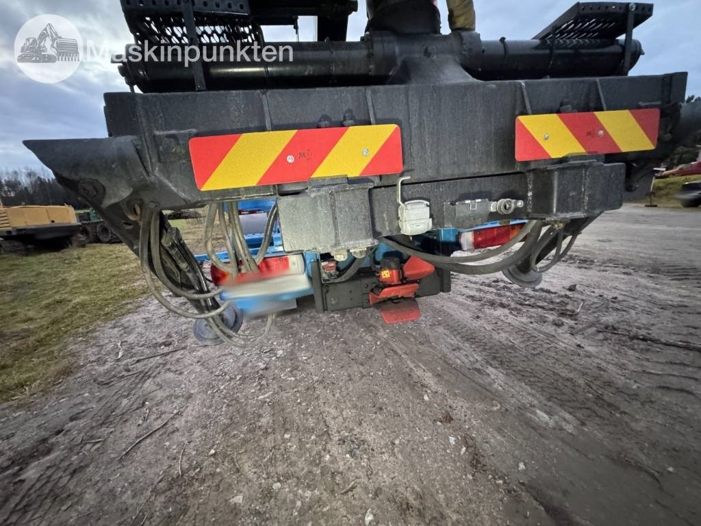 Camion grumier Volvo F 16: photos 20 Camion grumier Volvo F 16: photos 20