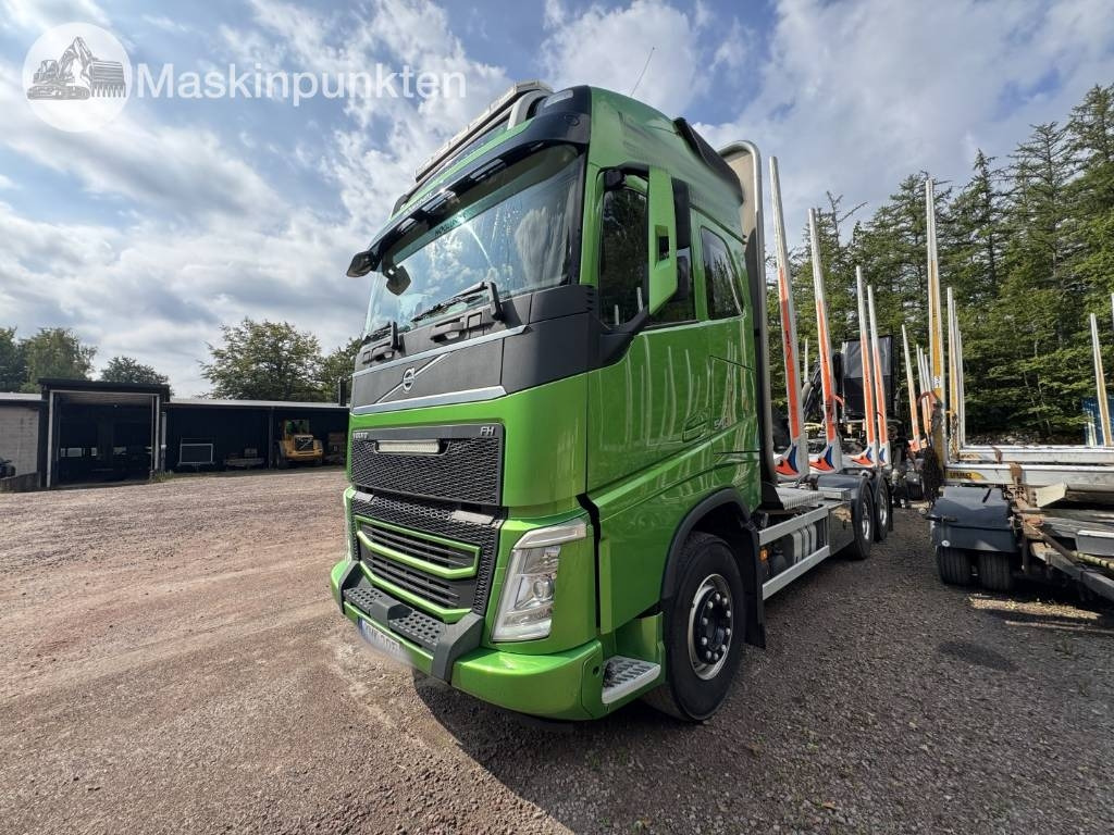 Volvo FH 16 550  - Camion grumier: photos 1 Volvo FH 16 550  - Camion grumier: photos 1