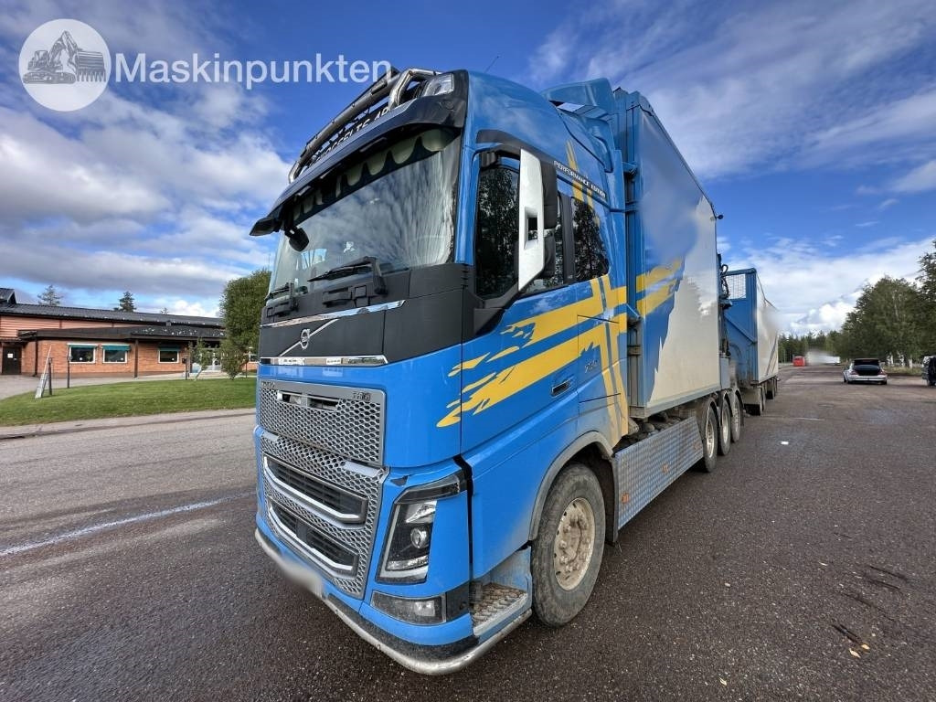 Volvo FH 16 750  - Camion grumier: photos 2 Volvo FH 16 750  - Camion grumier: photos 2