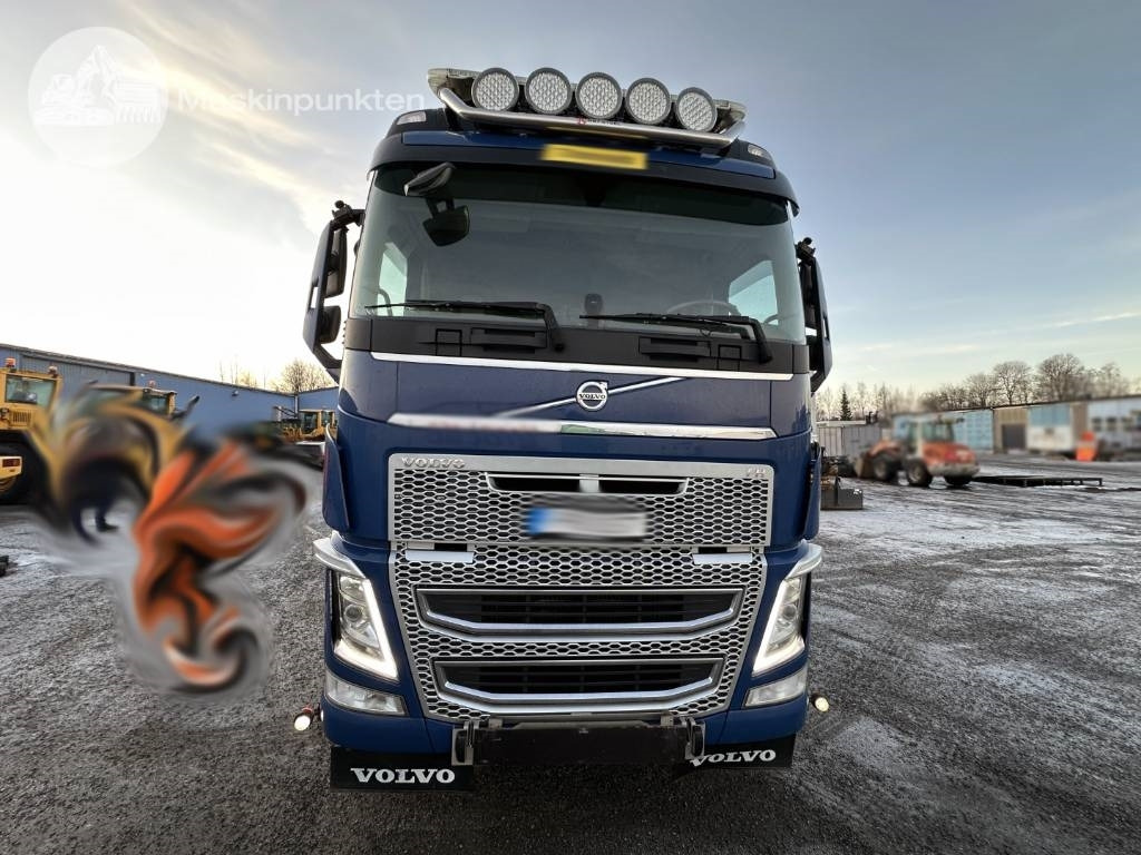 Volvo FH 540 - Camion grue: photos 5 Volvo FH 540 - Camion grue: photos 5