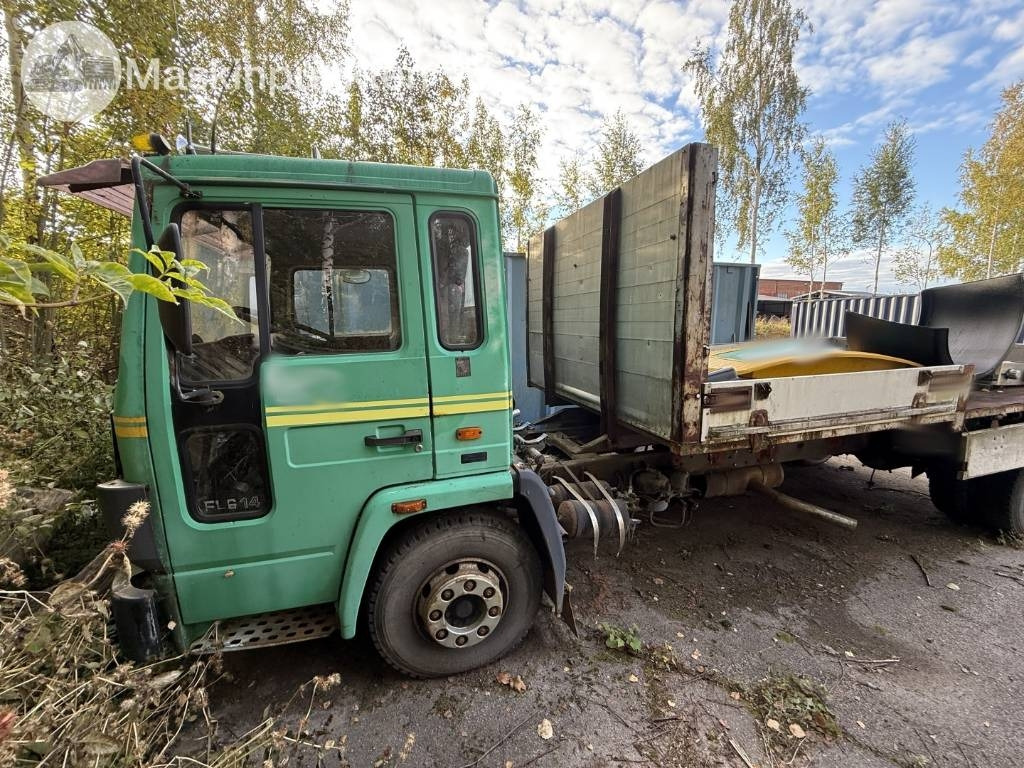 Volvo FL 611 - Camion benne: photos 1 Volvo FL 611 - Camion benne: photos 1