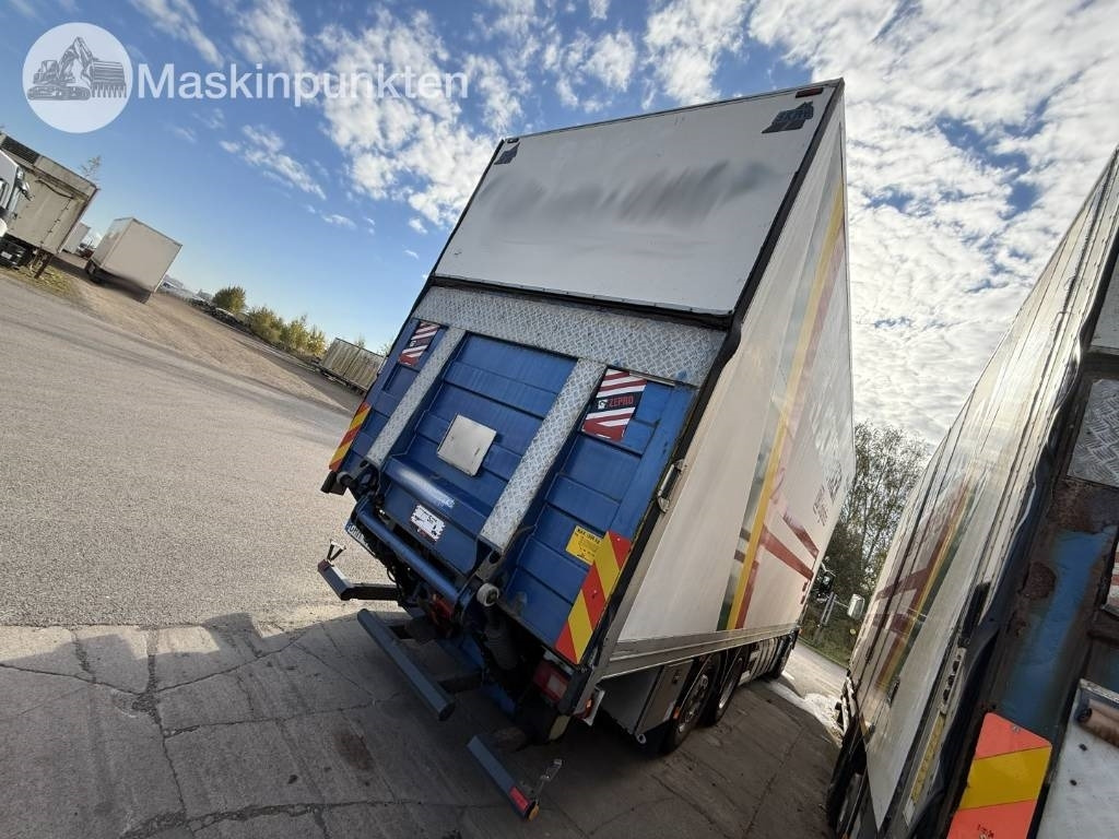 Volvo FM 440 - Camion fourgon: photos 4 Volvo FM 440 - Camion fourgon: photos 4