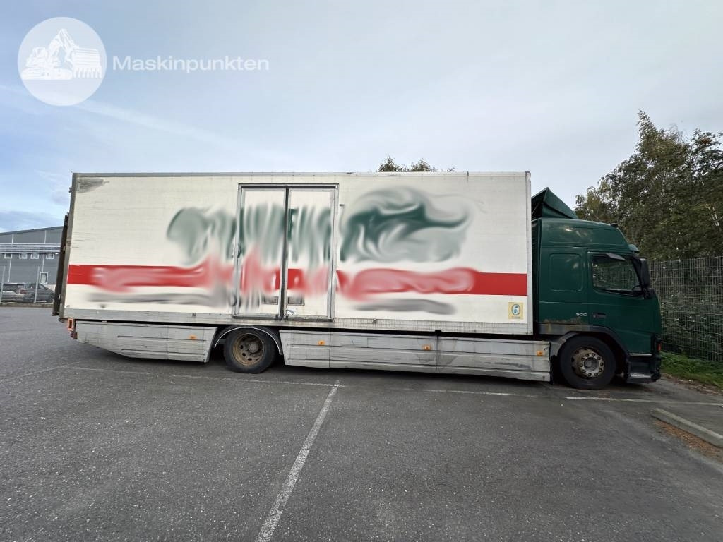 Volvo FM 9 300 - Camion fourgon: photos 3 Volvo FM 9 300 - Camion fourgon: photos 3