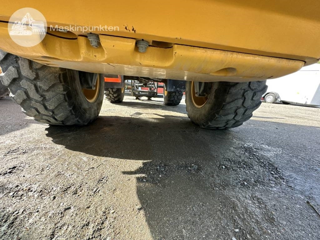 Chargeuse sur pneus Volvo L 35 G: photos 26