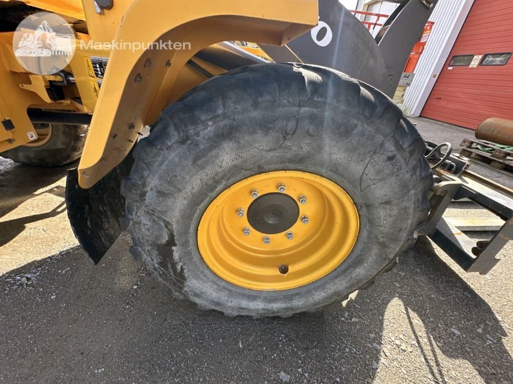 Chargeuse sur pneus Volvo L 35 G: photos 21
