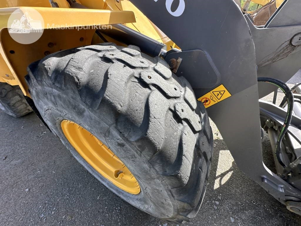 Chargeuse sur pneus Volvo L 35 G: photos 22