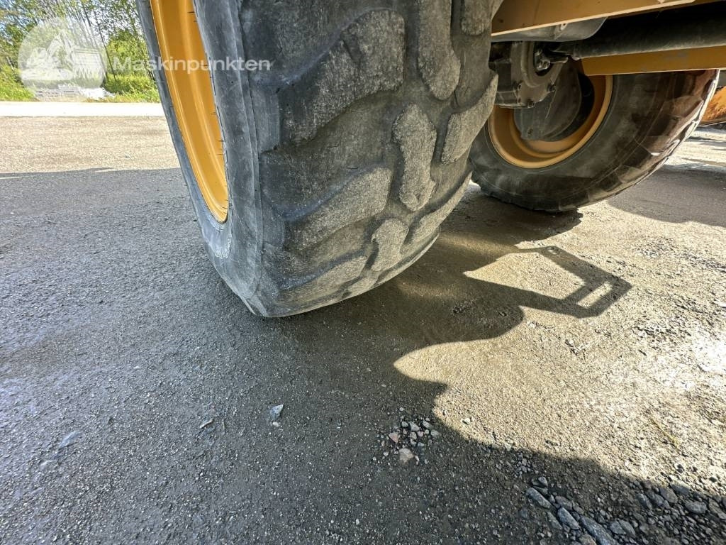 Chargeuse sur pneus Volvo L 35 G: photos 24